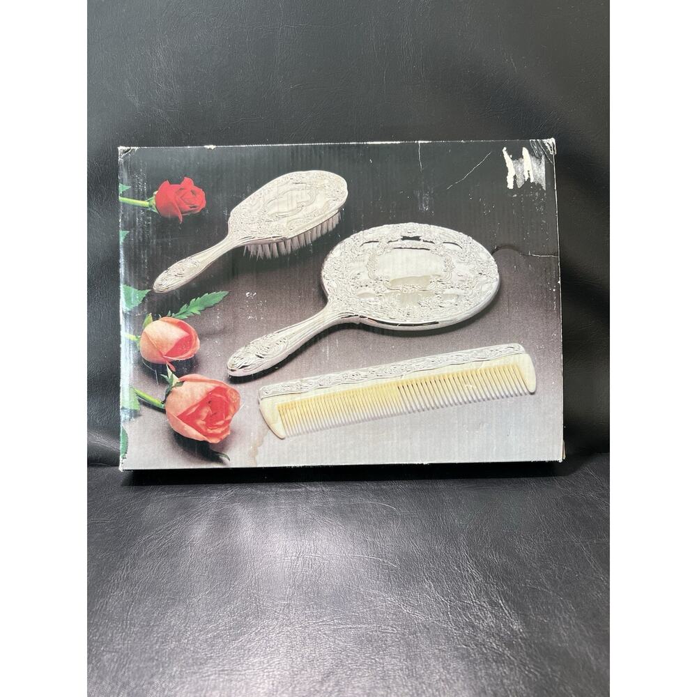 VINTAGE 3 PIECE SILVER PLATED DRESSER VANITY SET MIRROR COMB AND BRUSH